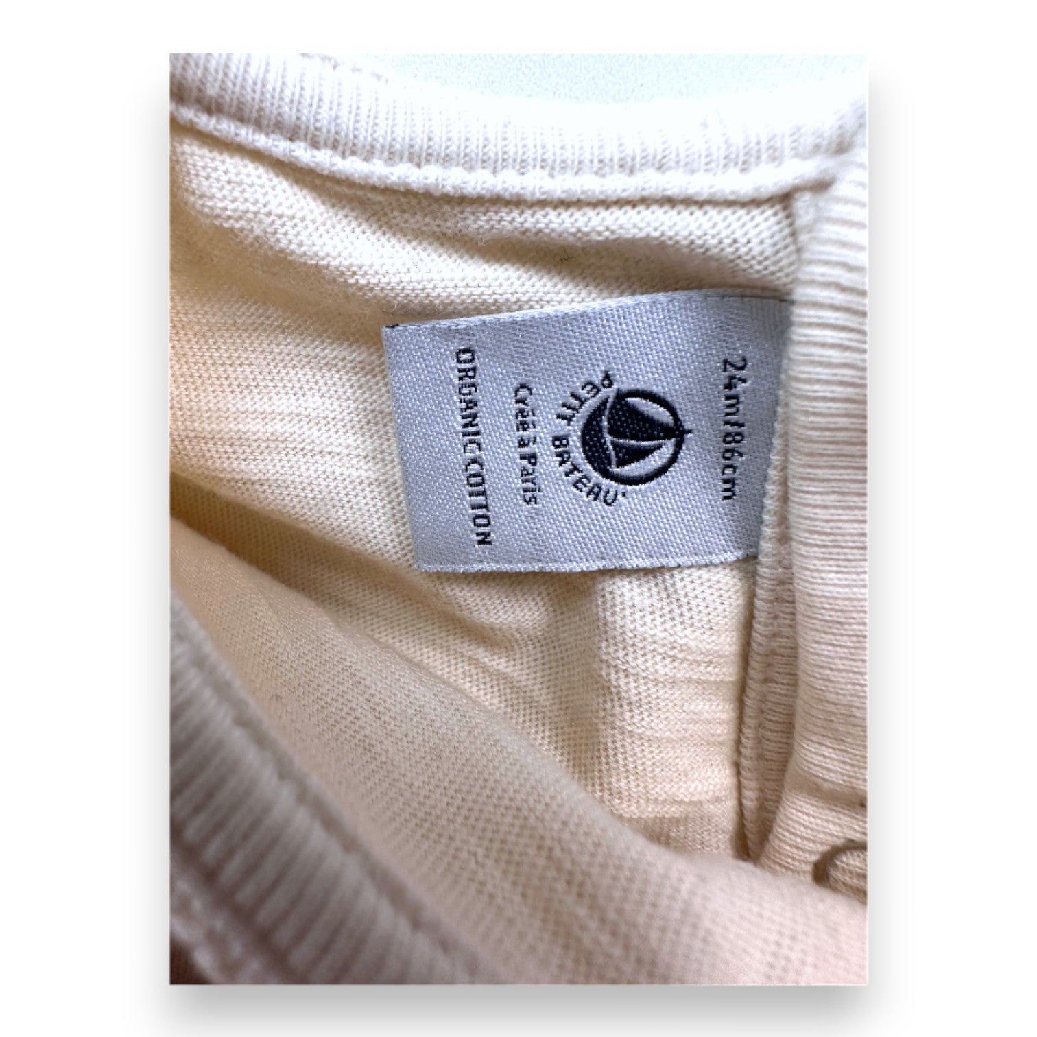 PETIT BATEAU - beiges Langarm-T-Shirt - 2 Jahre