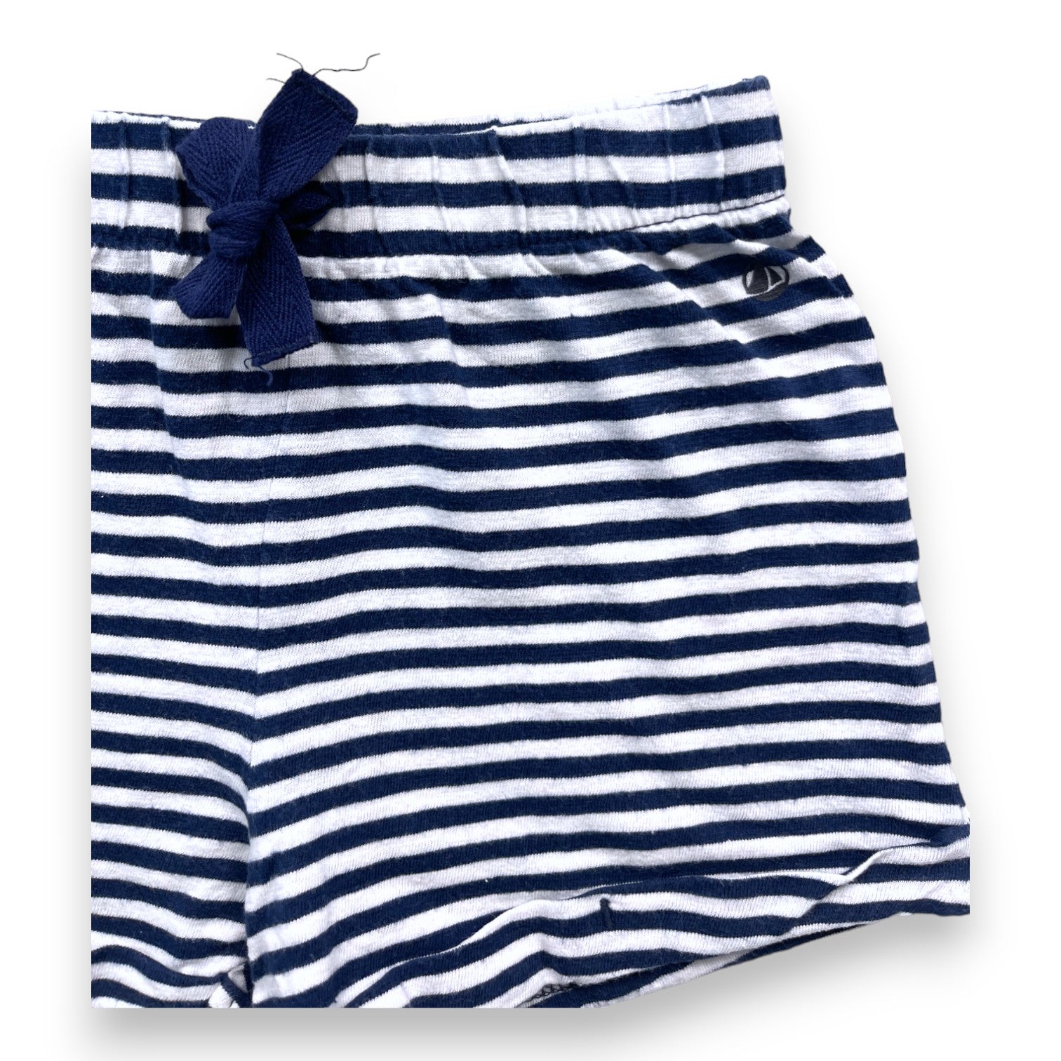 PETIT BATEAU - Gestreifte Shorts - 2 Jahre