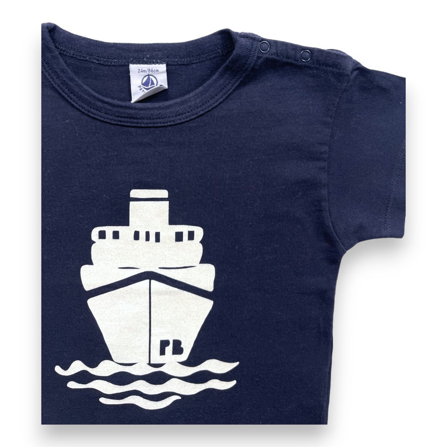 PETIT BOAT - Marineblaues Ozeandampfer-T-Shirt - 2 Jahre
