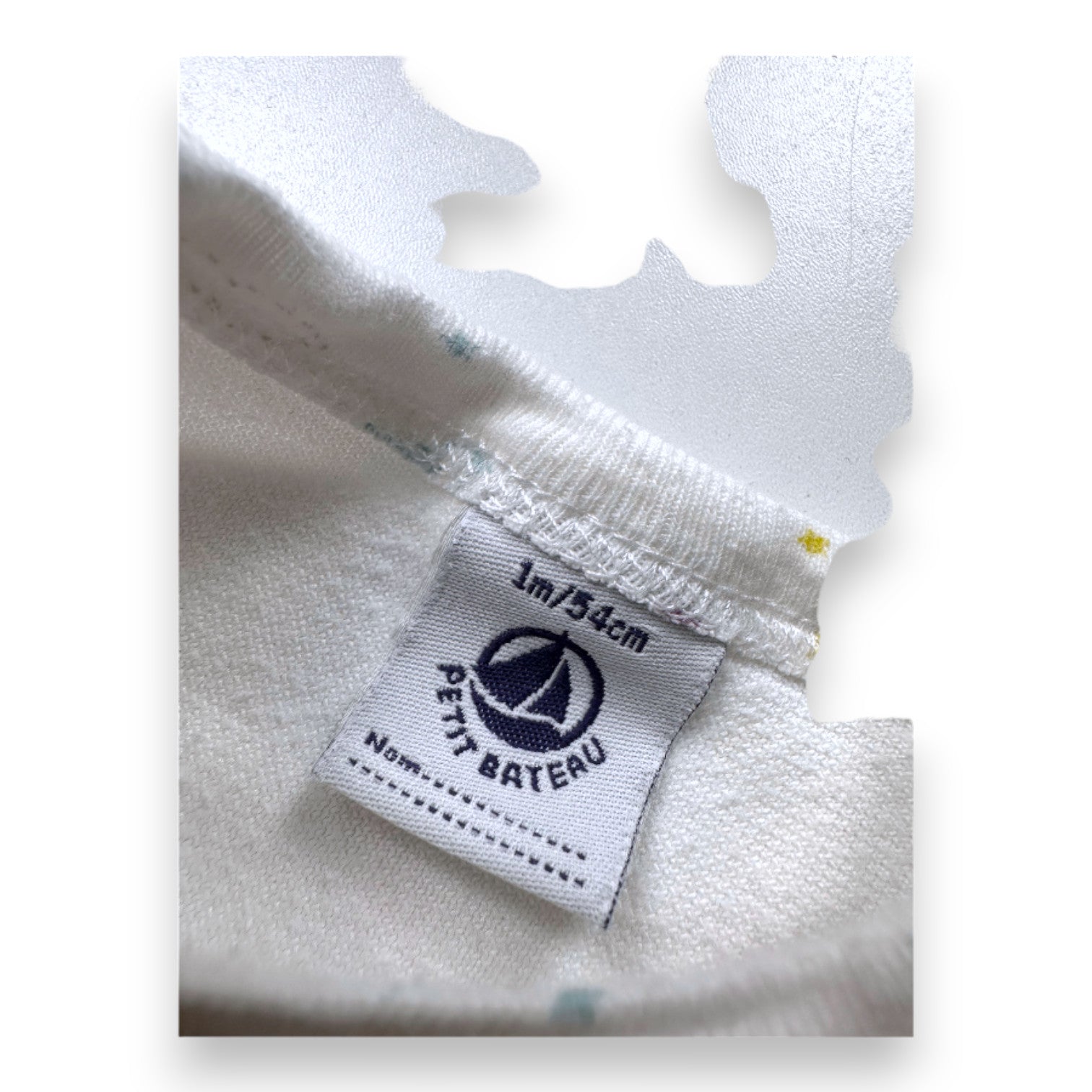 PETIT BATEAU - Weißer Pyjama mit Aufdrucken - 1 Monat