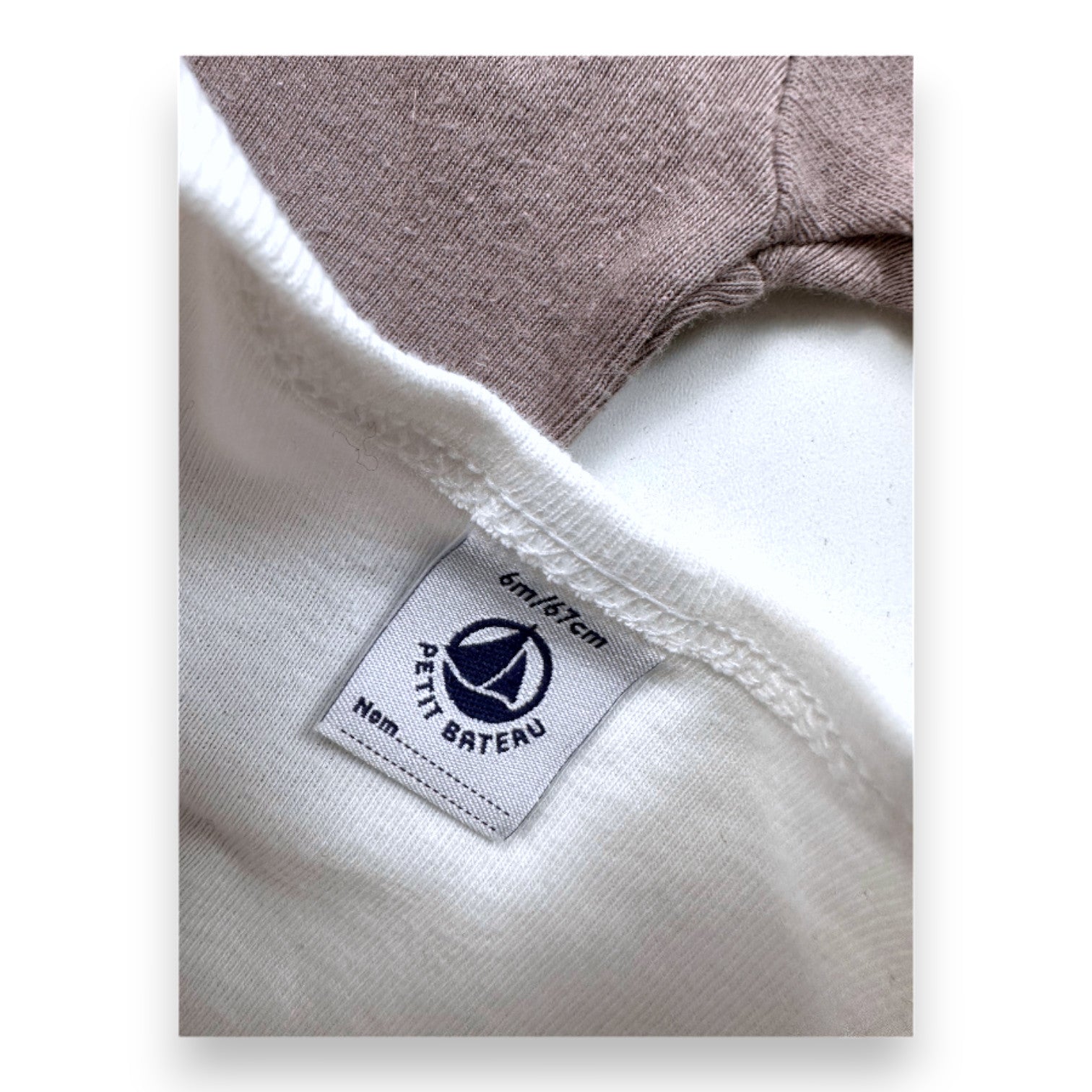 PETIT BATEAU - 2er-Set Kurzarmbodys in Braun und Weiß - 6 Monate