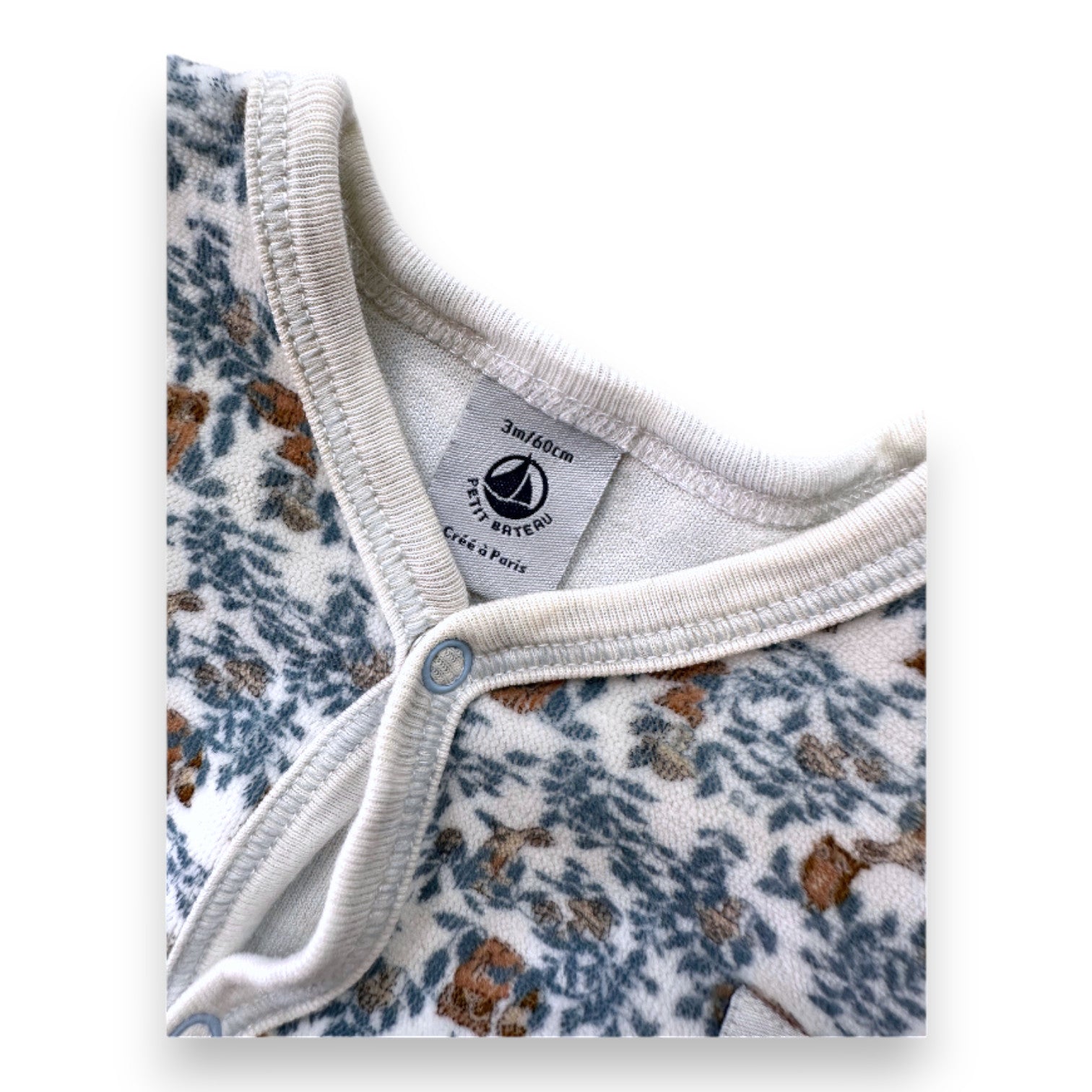 PETIT BATEAU - White pajamas with prints - 3 months