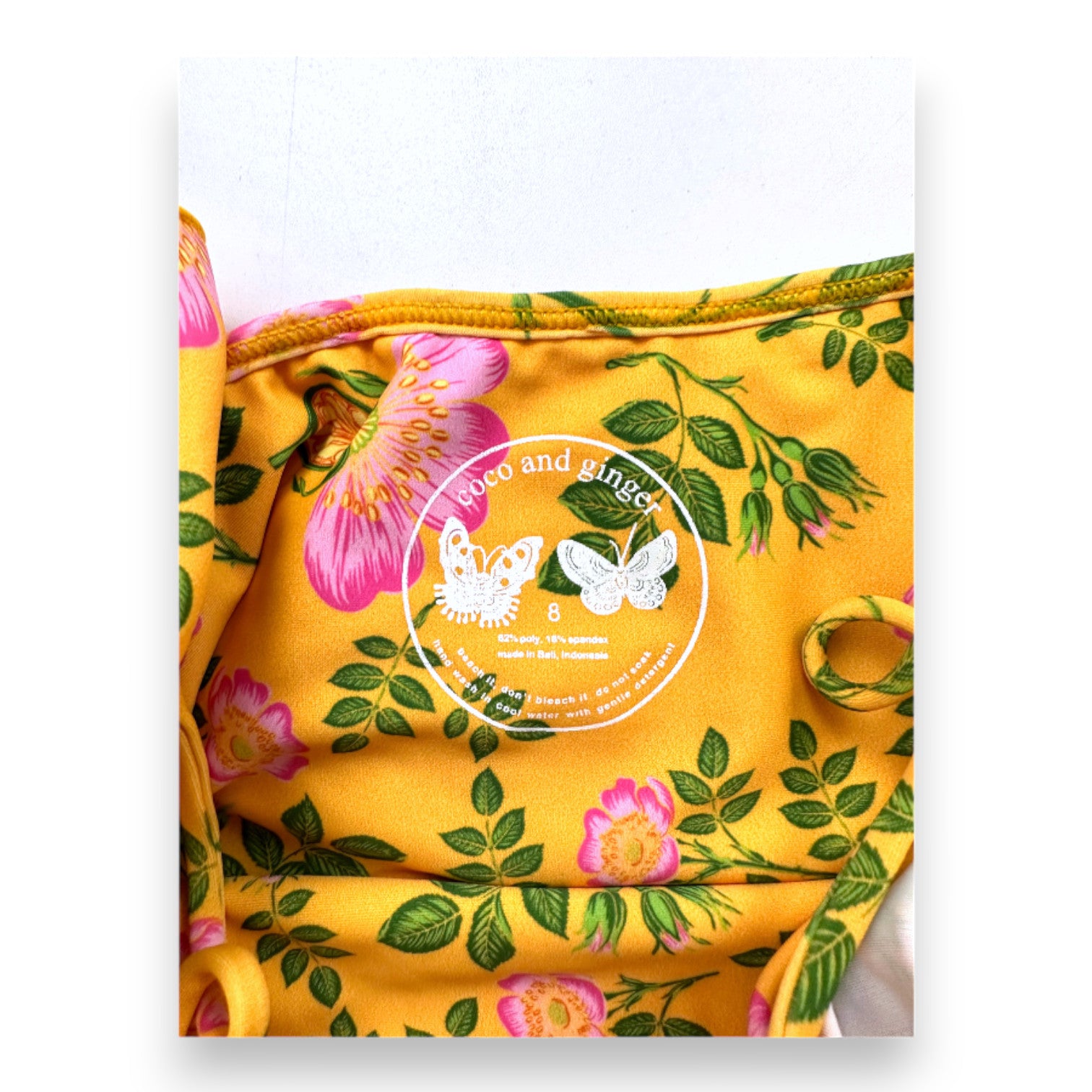 COCO AND GINGER - Maillot de bain 1 pièce jaune à fleurs - 8 ans