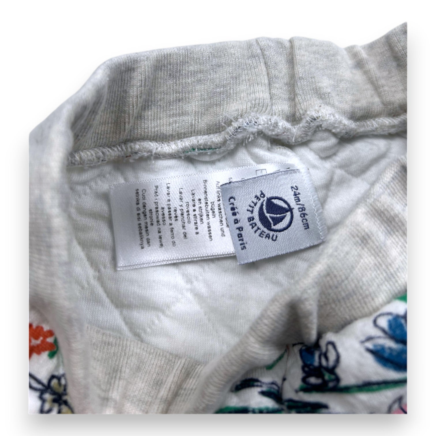 PETIT BATEAU - White jogging pants with prints - 2 years