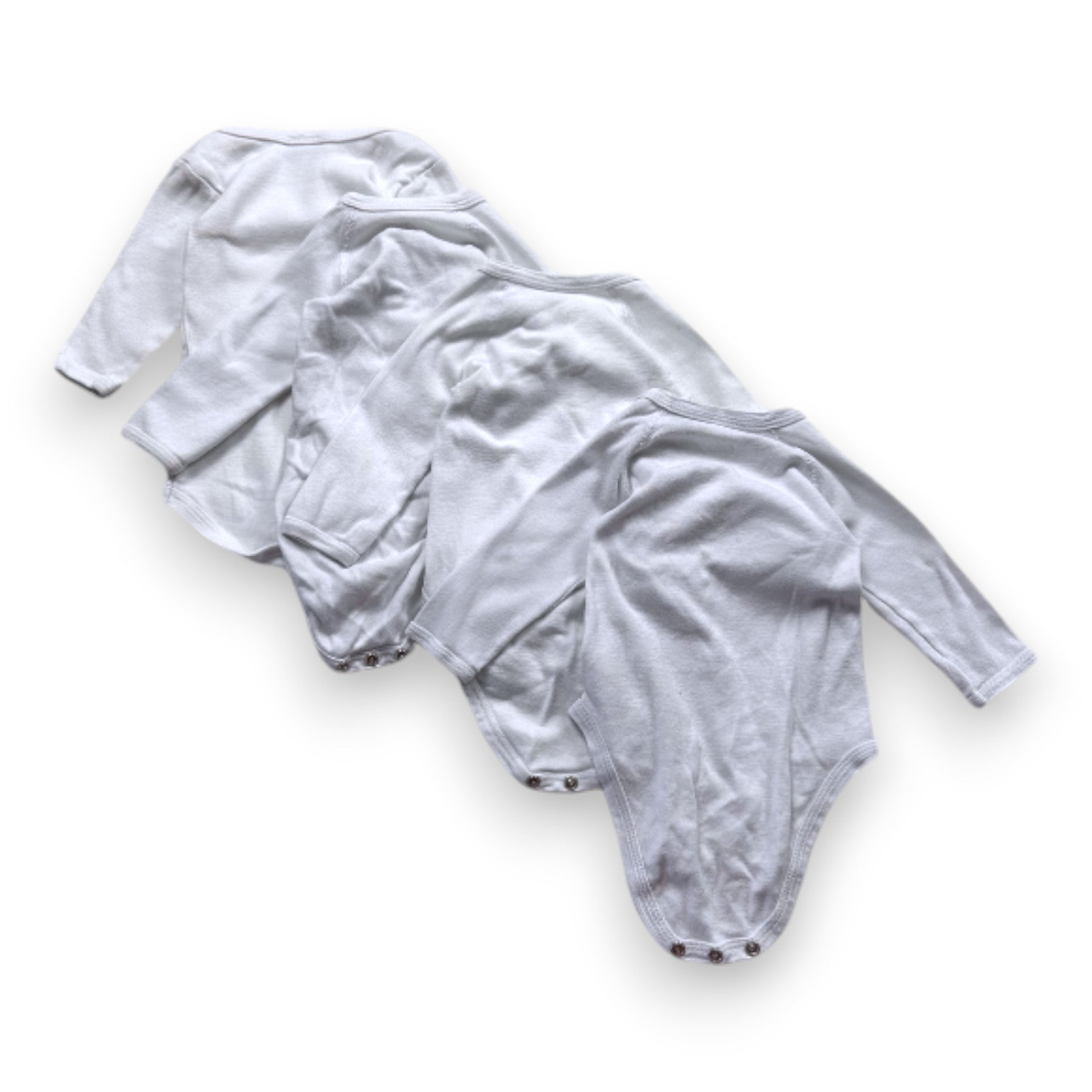 PETIT BATEAU - 4er-Pack weiße Langarm-Bodys - 3 Monate