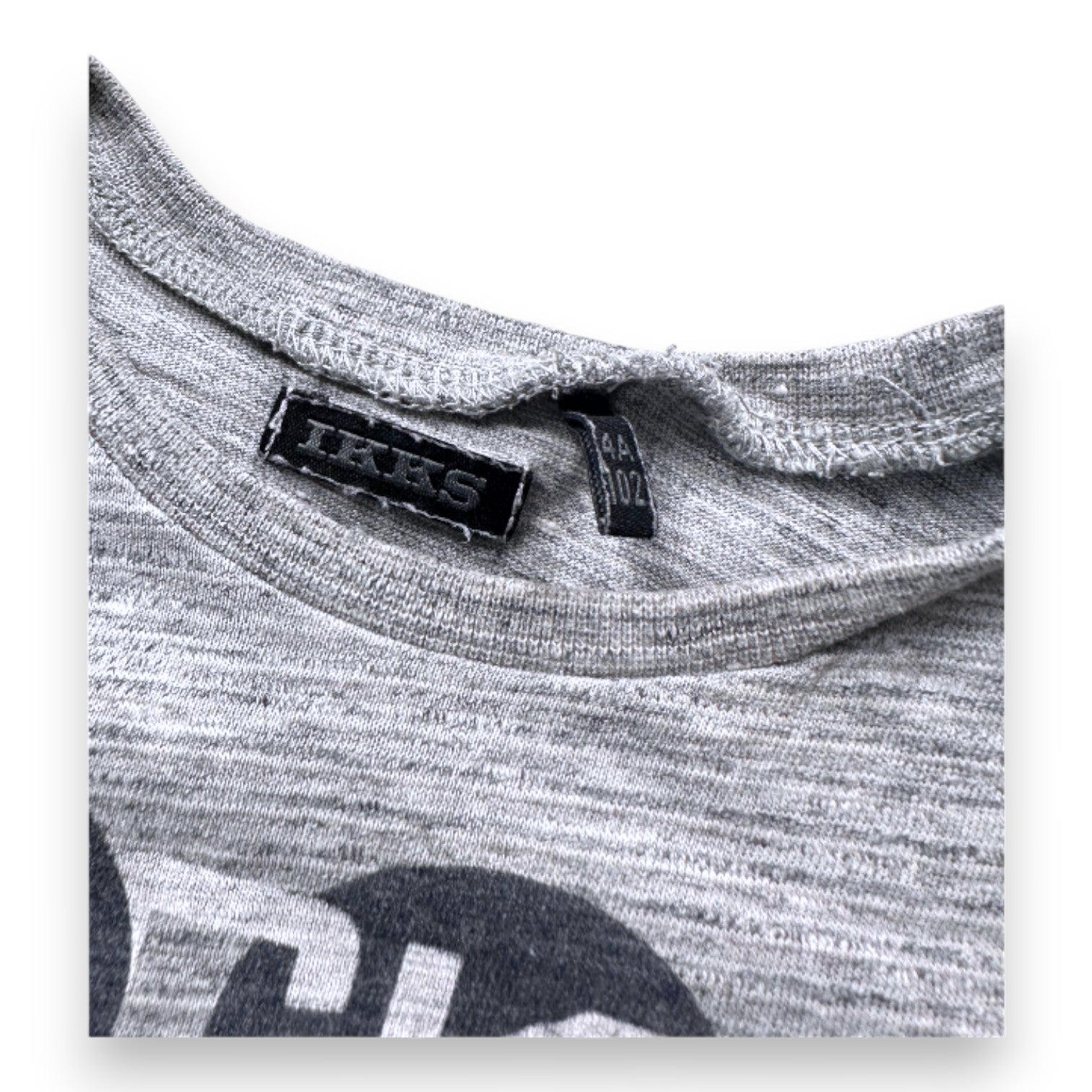 IKKS - Graues Kurzarm-T-Shirt mit Aufdrucken - 4 Jahre