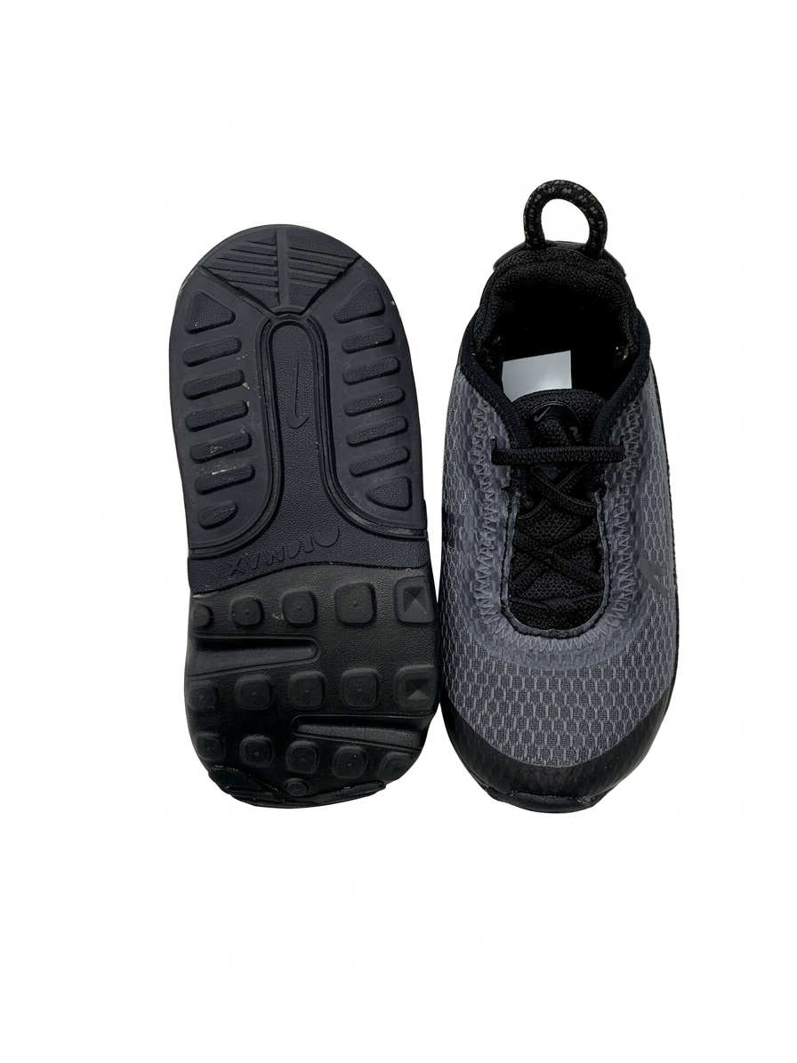 NIKE - BASKETS - NOIR, GRIS -  23.5