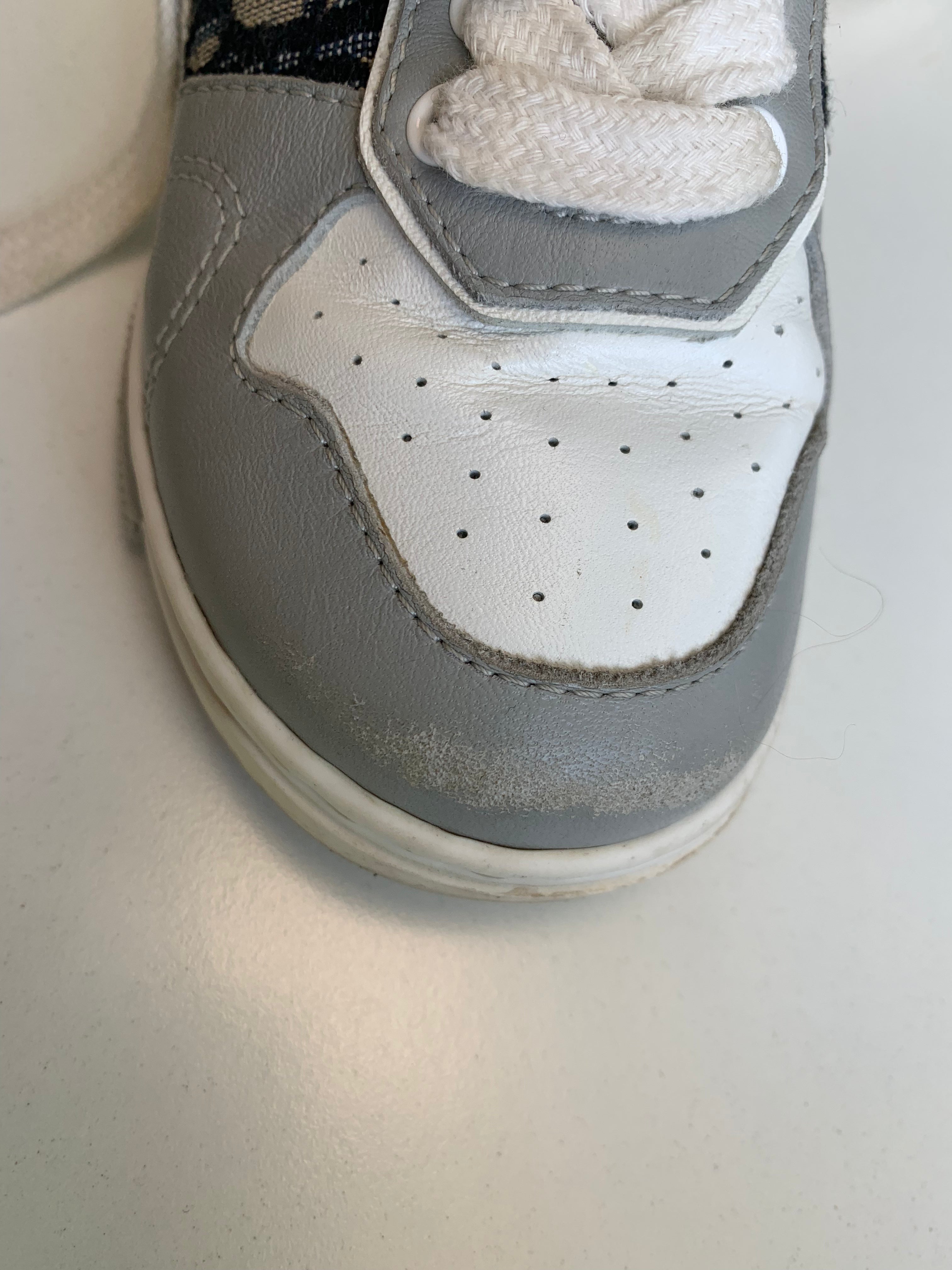 DIOR - BASKETS - GRIS -  24
